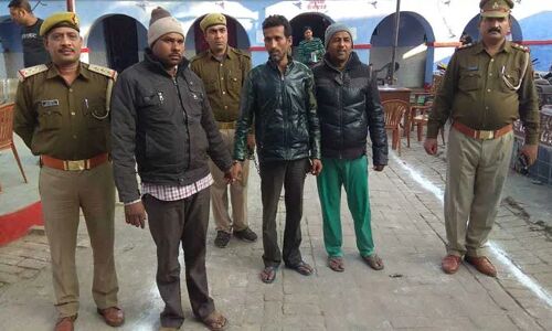 बुलंदशहर में हुई हिंसा के बाद गिरफ्तार सैफुद्दीन, साजिद, आसिफ और नन्हे निर्दोष, पुलिस रिहा कराने के लिए जायेगी कोर्ट बुलंदशहर में हुई हिंसा के बाद गिरफ्तार सैफुद्दीन, साजिद, आसिफ और नन्हे निर्दोष, पुलिस रिहा कराने के लिए जायेगी कोर्ट