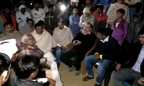 किसान ने की आत्महत्या, परिजन नहीं कर रहे अंतिम संस्कार