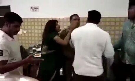 एक्सक्लुसिव मेरठ : बीजेपी पार्षद की दबंगई, पार्षद ने की दरोगा की जमकर पिटाई, वीडियो वायरल