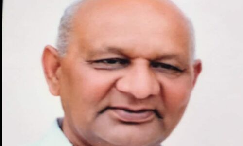 हनी ट्रेैप में फंसने से बचे पूर्व मंत्री हनी ट्रेैप में फंसने से बचे पूर्व मंत्री