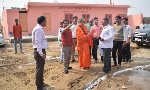 मण्डलायुक्त ने किया कुंभ मेले के कार्यों का किया निरीक्षण,परियोजना प्रबंधक को किया निलंबित मण्डलायुक्त ने किया कुंभ मेले के कार्यों का किया निरीक्षण,परियोजना प्रबंधक को किया निलंबित