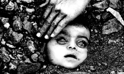 भोपाल गैस त्रासदी: 34 वर्ष हो गए आज भी नहीं भूली जाती वह 2 और 3 दिसंबर 1984 की रात भोपाल गैस त्रासदी: 34 वर्ष हो गए आज भी नहीं भूली जाती वह 2 और 3 दिसंबर 1984 की रात