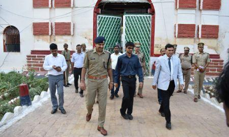 DJ, DM एवं SSP ने किया नैनी जेल का त्रिमासिक निरीक्षण DJ, DM एवं SSP ने किया नैनी जेल का त्रिमासिक निरीक्षण