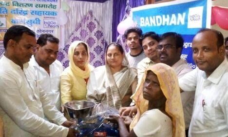 बंधन कोननगर एनजीओ संस्था ने दादरी में 61 जरूरतमंद महिलाओं को आत्मनिर्भर बनाने के लिए दिया निशुल्क सामान