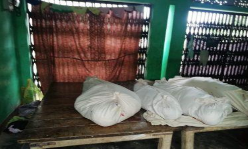 इलाहाबाद में एक ही परिवार के चार लोंगों की हत्या से मची सनसनी इलाहाबाद में एक ही परिवार के चार लोंगों की हत्या से मची सनसनी