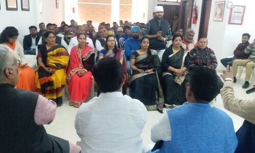 मंत्री नंदी ने प्रधानमंत्री मोदी के दौरे को लेकर व्यापार मंडल, बाज़ार प्रमुखों के साथ की बैठक मंत्री नंदी ने प्रधानमंत्री मोदी के दौरे को लेकर व्यापार मंडल, बाज़ार प्रमुखों के साथ की बैठक