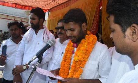 देखिये तस्वीरे इविवि में नवनिर्वाचित पदाधिकारियों ने ली शपथ