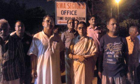 जन संवाद कार्यक्रम में शिकायत करने आये लोगों को मंत्री महेश शर्मा की मौजदगी में पीटा गया