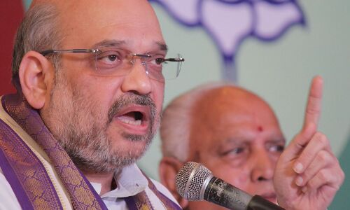 कांग्रेस झूंठ का एटीएम है और बीजेपी विकास का एटीएम - अमित शाह