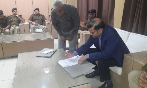 गाजियाबाद: नवागत एसएसपी उपेंद्र अग्रवाल ने संभाला चार्ज, अधिकारीयों से की मुलाकात