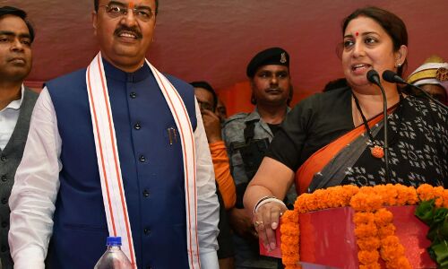 योगी के बाद उपमुख्यमंत्री केशव ने श्रीराम और निषादराज गुह की गले मिलते हुए विशाल प्रतिमा लगाने की घोषणा की योगी के बाद उपमुख्यमंत्री केशव ने श्रीराम और निषादराज गुह की गले मिलते हुए विशाल प्रतिमा लगाने की घोषणा की