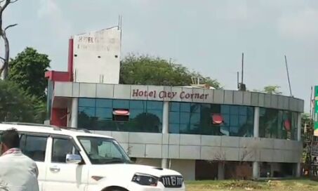 यूपी के फतेहपुर में बड़ा खुलासा, सरकार की ज़मीन पर ही गोदाम बना सरकार से ही ले रहे थे 40 साल से किराया