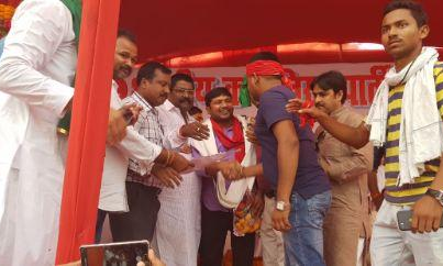 कन्हैया का प्रधानमंत्री पर बड़ा हमला, अंबानी के दलाल है मोदी! कन्हैया का प्रधानमंत्री पर बड़ा हमला, अंबानी के दलाल है मोदी!