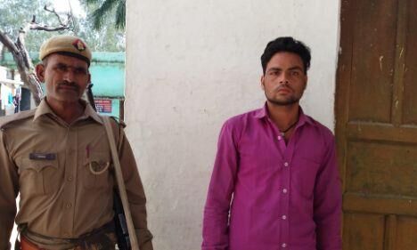 अश्लील विडियो वायरल होने के बाद छात्रा के परिजनो ने कराया मुकदमा दर्ज,  आरोपी शिक्षक गिरफ्तार