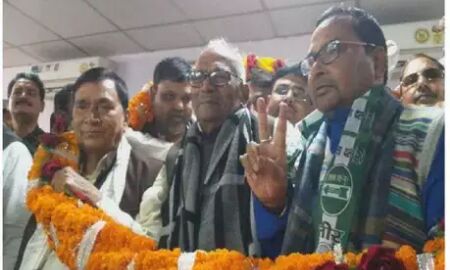 बिहार में भीषण ठंड में राजनैतिक गर्मी बढ़ी, कुशवाहा ने थामा जदयू का दामन बिहार में भीषण ठंड में राजनैतिक गर्मी बढ़ी, कुशवाहा ने थामा जदयू का दामन