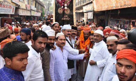 साबरी झण्डा देगा सब्र और अमन का पैग़ाम,फूलो की बारिश कर अकीदतमंदों का कलियर रवाना