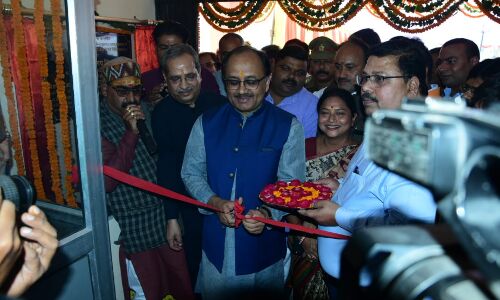 ई प्राथमिक स्वास्थ्य केंद्र दारागंज में खुलने से मरीजों को होगी इलाज कराने में आसानी - चिकित्सा एवं स्वास्थ्य मंत्री सिद्धार्थ नाथ सिंह