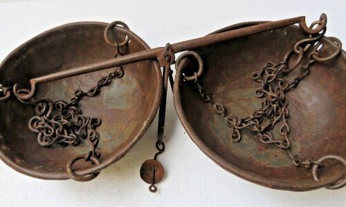 जब इस देश में सामान खरीदने पर रूपये गिनने की जगह तोले जाने लगे तब क्या हुआ उस देश में! जब इस देश में सामान खरीदने पर रूपये गिनने की जगह तोले जाने लगे तब क्या हुआ उस देश में!