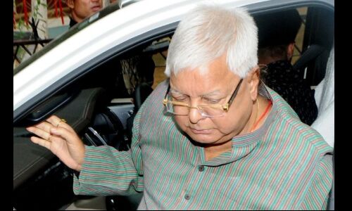 डॉक्टरों के बहुत समझाने के बाद माने लालू यादव यह बात! डॉक्टरों के बहुत समझाने के बाद माने लालू यादव यह बात!