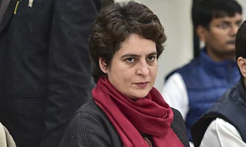 यूपी उत्तराखंड में शराब से हुई मौतों पर कांग्रेस महासचिव प्रियंका बोलीं यूपी उत्तराखंड में शराब से हुई मौतों पर कांग्रेस महासचिव प्रियंका बोलीं