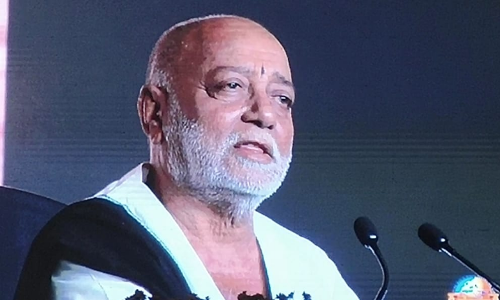 बेगूसराय में मोरारी बापू बोले- राम मंदिर का निर्माण संवाद से हो, विवाद से नहीं बेगूसराय में मोरारी बापू बोले- राम मंदिर का निर्माण संवाद से हो, विवाद से नहीं