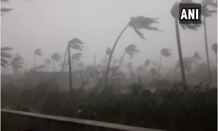 150 किमी प्रति घंटे की रफ्तार से ओडिशा टकराया तितली, भारी बारिश और तूफान, फ्लाइट-ट्रेनें रद्द