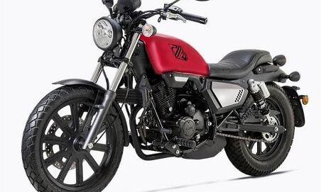 Bajaj Avenger 220 को टक्कर दे सकती है यह बाइक Bajaj Avenger 220 को टक्कर दे सकती है यह बाइक