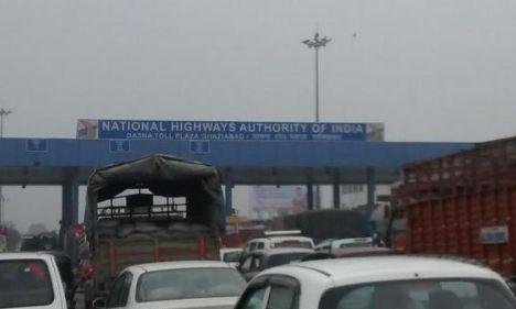 डासना टोल बनेगा एक दिन बड़े दंगे का कारण!