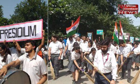 स्वच्छ भारत मिशन को कामयाब बनाने के लिए सड़कों पर उतरे प्रेसिडियम स्कूल इंदिरापुरम के बच्चे