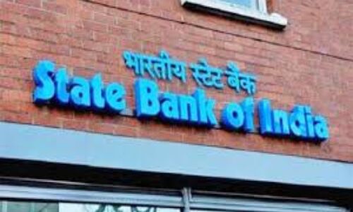 Mumbai News : मुंबई के SBI में घुसे दो बदमाश, लूट ढाई लाख रुपए, फायरिंग कर कर्मचारी को मारा Mumbai News : मुंबई के SBI में घुसे दो बदमाश, लूट ढाई लाख रुपए, फायरिंग कर कर्मचारी को मारा
