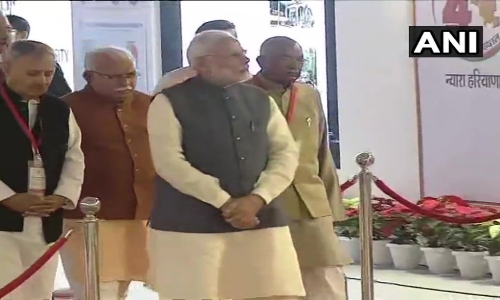 LIVE: वेस्टर्न पेरिफेरल एक्सप्रेसवे का उद्घाटन करने पहुंचे PM मोदी, दिल्ली से घटेगा गाड़ियों का बोझ