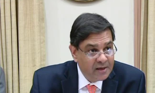 RBI : रेपो और रिवर्स रेपो रेट में कोई बदलाव नहीं, बैंक रेट 6.75% तय, EMI पर नहीं पड़ेगा असर RBI : रेपो और रिवर्स रेपो रेट में कोई बदलाव नहीं, बैंक रेट 6.75% तय, EMI पर नहीं पड़ेगा असर