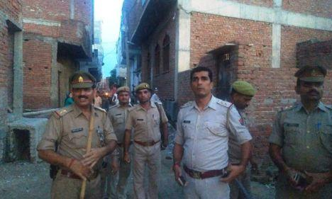 गाजियाबाद : कनावनी गांव में पुलिस की मुस्तैदी के चलते सकुशल मनी बकरीद गाजियाबाद : कनावनी गांव में पुलिस की मुस्तैदी के चलते सकुशल मनी बकरीद