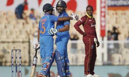 IND vs WI LIVE: भारत ने वेस्टइंडीज को दिया 378 रनों का टारगेट, रोहित शर्मा ने ठोका 21वां वनडे शतक