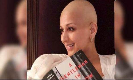 बाल्ड लुक शेयर करते हुए सोनाली बेंद्रे ने लिखी दिल की बात, न्यूयार्क में करा रहीं हैं कैंसर का इलाज!