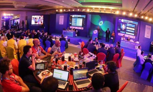 #IPLAuction2019 LIVE : युवराज सिंह को नहीं मिला कोई खरीददार, 5 करोड़ रुपये में बिके अक्षर पटेल