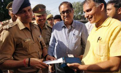 अब एटा में भी लागू हुई ई-चालान व्यवस्था, डीएम तथा एसएसपी ने किया शुभारंभ