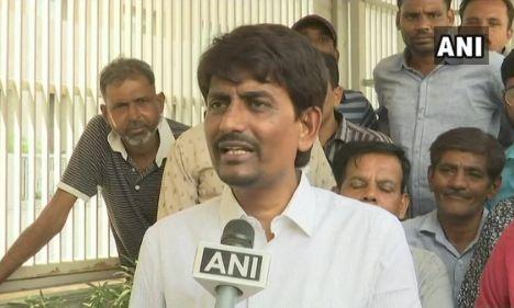 गुजरात में उत्तर भारतीयों के खिलाफ नफरत फैलाने के आरोपों पर अल्पेश ठाकोर ने दिया बड़ा बयान! गुजरात में उत्तर भारतीयों के खिलाफ नफरत फैलाने के आरोपों पर अल्पेश ठाकोर ने दिया बड़ा बयान!