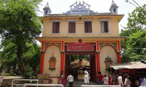 वाराणसी के संकट मोचन मंदिर को उड़ाने की मिली धमकी, जांच में जुटा प्रशासन!