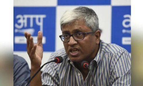 आशुतोष ने छोड़ा केजरीवाल का साथ