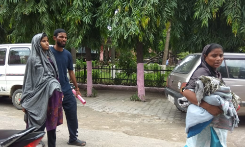 गर्भवती एड्स पीड़िता की नही की महिला ज़िला अस्पताल में डिलीवरी गर्भवती एड्स पीड़िता की नही की महिला ज़िला अस्पताल में डिलीवरी