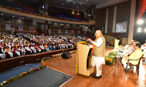 अमित शाह ने रखा यूपी में 74 सीटों पर जीत का लक्ष्य, बताया ये प्लान!