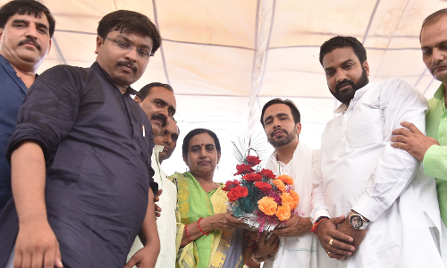 भाजपा का गौ प्रेम दिखावा, किसान ही सबसे बड़ा गौभक्त : जयन्त चौधरी भाजपा का गौ प्रेम दिखावा, किसान ही सबसे बड़ा गौभक्त : जयन्त चौधरी