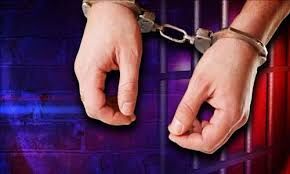 प्रिमिया बिल्डर के प्रोजेक्ट मैनेजर को किया नोएडा पुलिस ने किया गिरफ्तार प्रिमिया बिल्डर के प्रोजेक्ट मैनेजर को किया नोएडा पुलिस ने किया गिरफ्तार