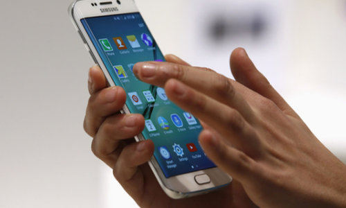 बिना मोबाइल हालत जल बिन मछली...! बिना मोबाइल हालत जल बिन मछली...!