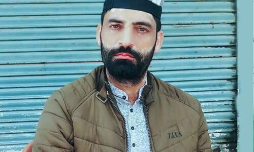 बीजेपी नेता की हत्या के बाद हुआ वबाल, ईद के नमाज के बाद बिगड़े हालत एक पुलिस कर्मी की मौत! बीजेपी नेता की हत्या के बाद हुआ वबाल, ईद के नमाज के बाद बिगड़े हालत एक पुलिस कर्मी की मौत!