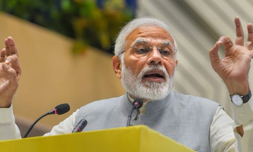 सरकार अचानक नहीं हटा सकती सीबीआई डायरेक्टर को, करना पड़ता है नियुक्ति और हटाने के बेहद कड़े नियमों का पालन सरकार अचानक नहीं हटा सकती सीबीआई डायरेक्टर को, करना पड़ता है नियुक्ति और हटाने के बेहद कड़े नियमों का पालन