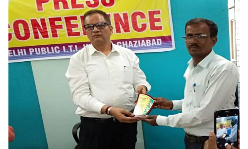 दिल्ली पब्लिक आईटीआई खोड़ा ने प्रेस कॉन्फ्रेंस कर पत्रकारों को किया सम्मानित,और बताई कॉलेज की खूबियां