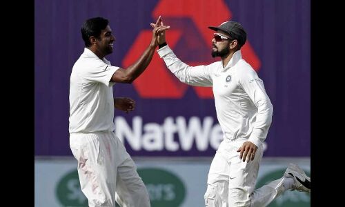 आज होगा भारत और इंग्लैंड के बीच दूसरा टेस्ट मैच , इंग्लैंड ने पहले दिन नौ विकेट पर 285 रन बनाए