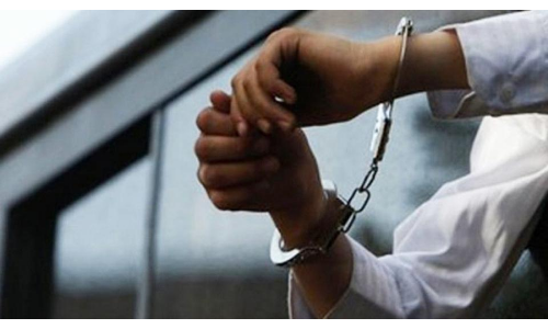 अर्थ इंफ्रास्ट्रक्चर का मालिक एयरपोर्ट इलाके से गिरफ्तार, विदेश भागने की फिराक में था!